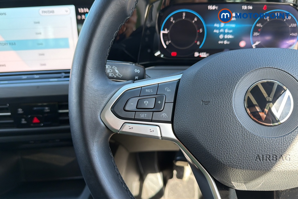 Volkswagen Golf Style Manual Diesel Hatchback - Stock Number (1628339) - 4th supplementary image