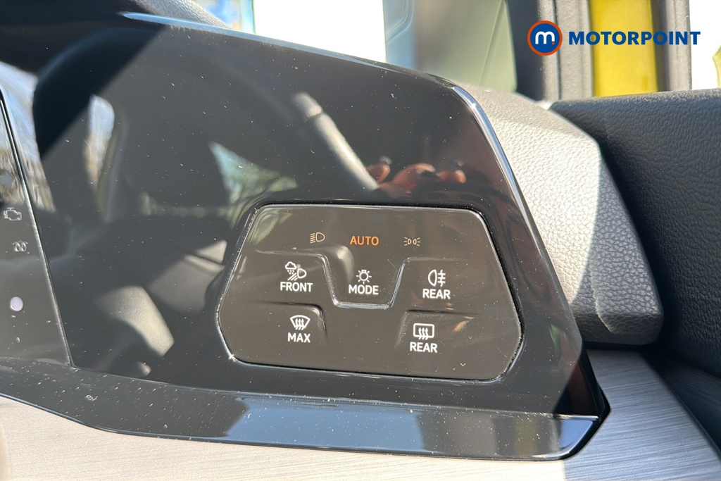 Volkswagen Golf Style Manual Diesel Hatchback - Stock Number (1628339) - 11th supplementary image