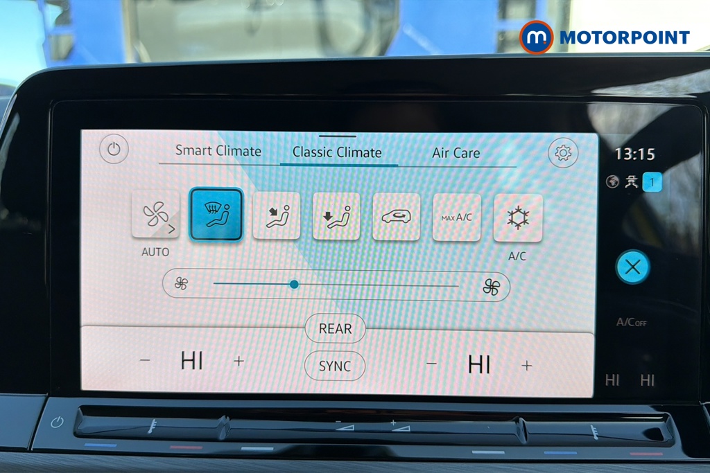 Volkswagen Golf Style Manual Diesel Hatchback - Stock Number (1628339) - 12th supplementary image