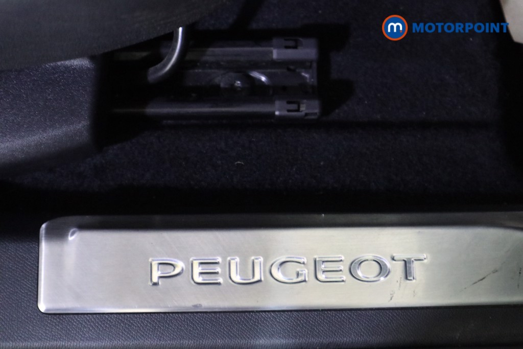 Peugeot 3008 GT Automatic Petrol SUV - Stock Number (1628950) - 15th supplementary image