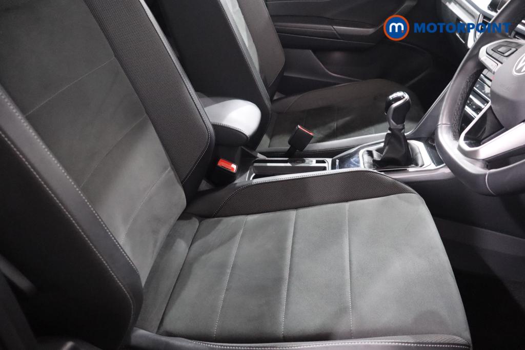 Volkswagen T-Roc Style Manual Petrol SUV - Stock Number (1629163) - 12th supplementary image