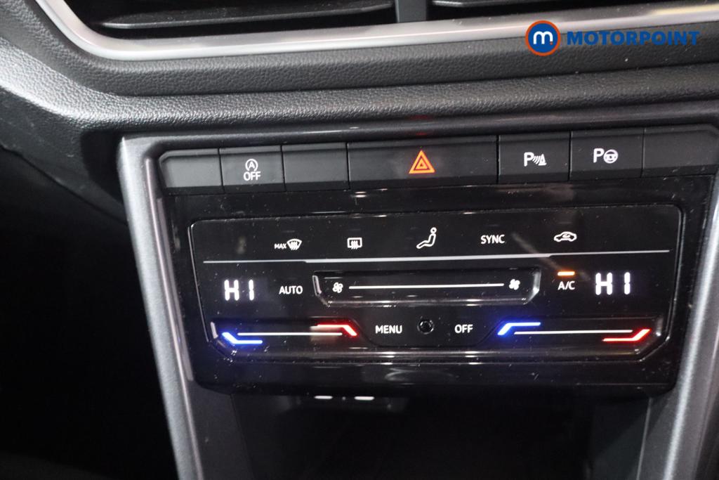 Volkswagen T-Roc Style Manual Petrol SUV - Stock Number (1629163) - 17th supplementary image