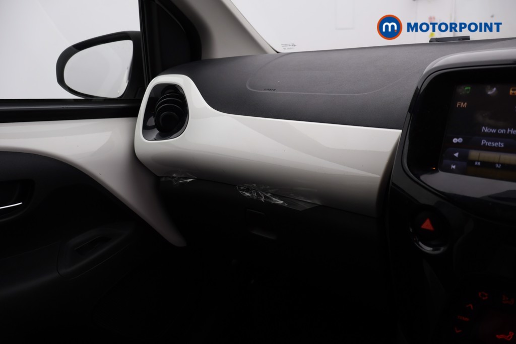 Toyota Aygo X-Press Manual Petrol Hatchback - Stock Number (1629180) - 13th supplementary image