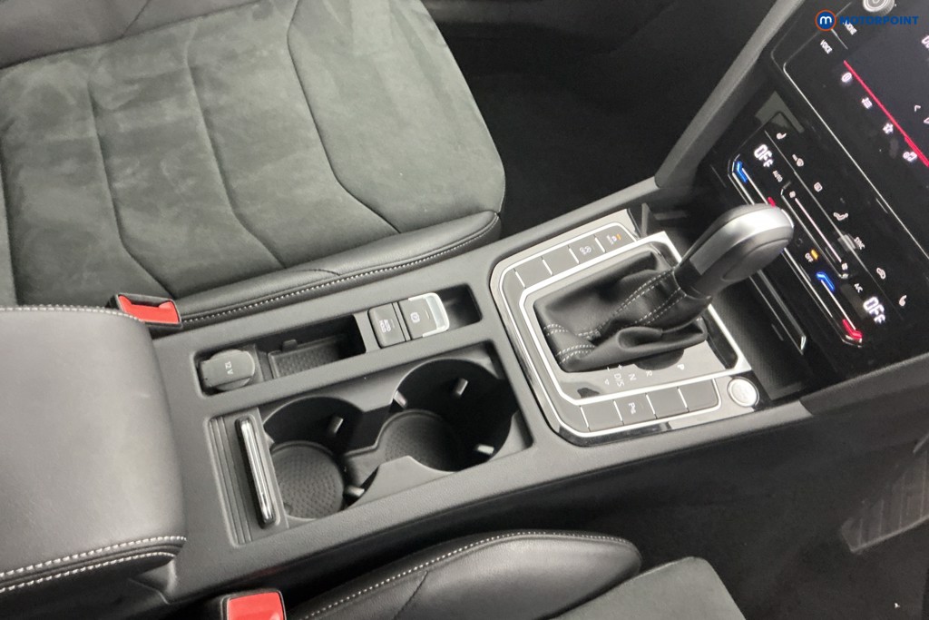 Volkswagen Arteon R-Line Automatic Petrol Estate - Stock Number (1629237) - 20th supplementary image