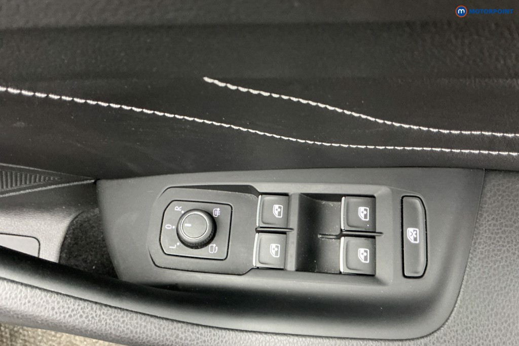 Volkswagen Arteon R-Line Automatic Petrol Estate - Stock Number (1629237) - 28th supplementary image