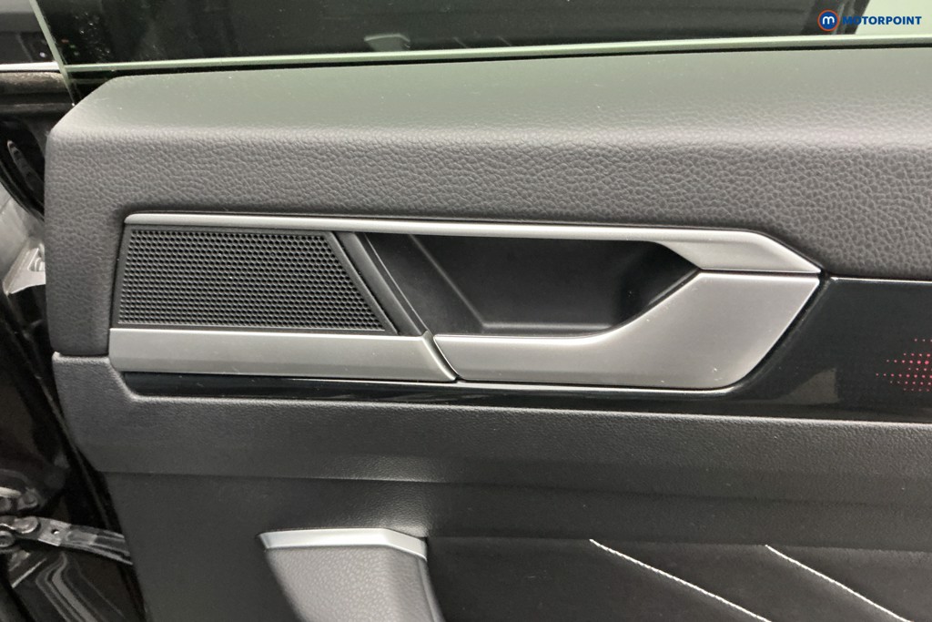Volkswagen Arteon R-Line Automatic Petrol Estate - Stock Number (1629237) - 33rd supplementary image
