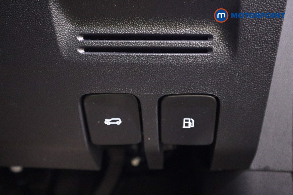 Mg Motor Uk ZS Exclusive Manual Petrol SUV - Stock Number (1629496) - 12th supplementary image