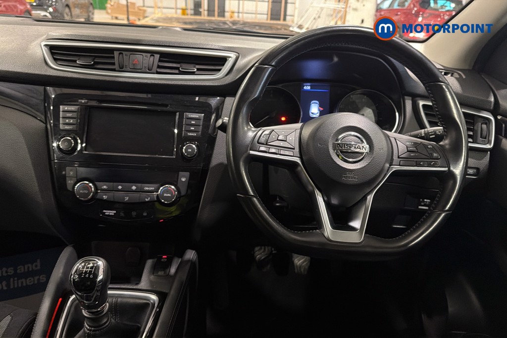 Nissan Qashqai Acenta Premium Manual Petrol SUV - Stock Number (1629732) - 2nd supplementary image