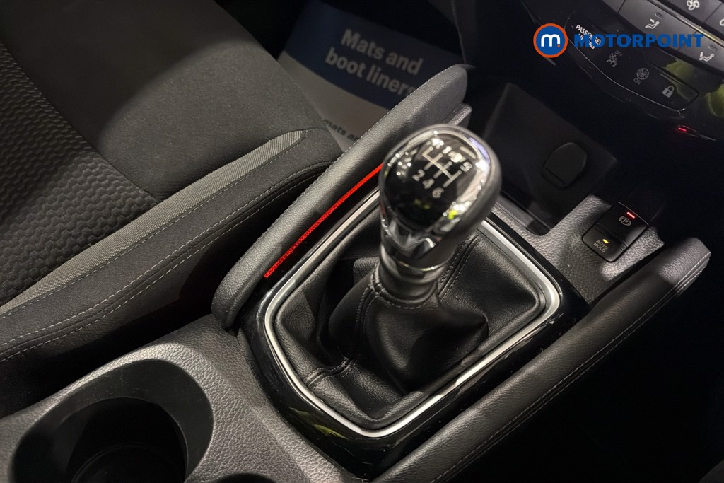 Nissan Qashqai Acenta Premium Manual Petrol SUV - Stock Number (1629732) - 15th supplementary image