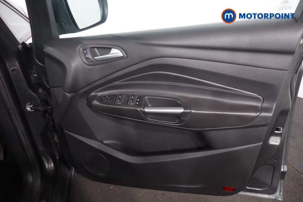 Ford Grand C-Max Titanium X Automatic Diesel People Carrier - Stock Number (1630039) - 11th supplementary image