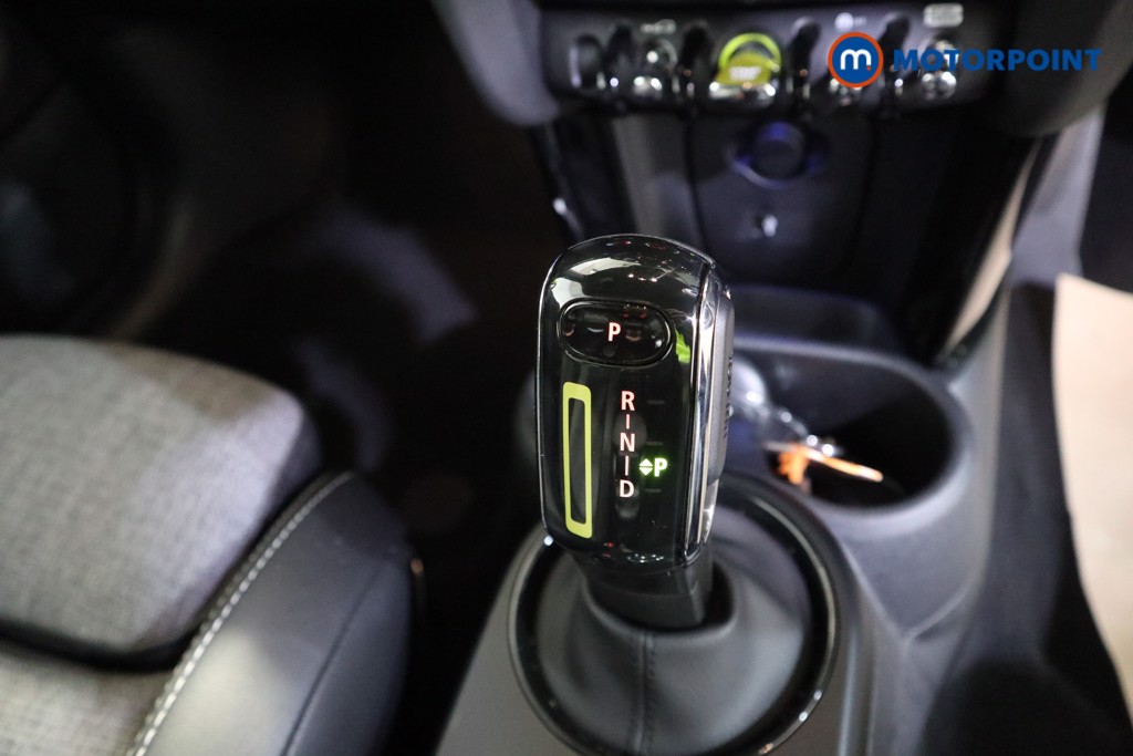 Mini Hatchback Cooper S Level 2 Automatic Electric Hatchback - Stock Number (1630194) - 9th supplementary image