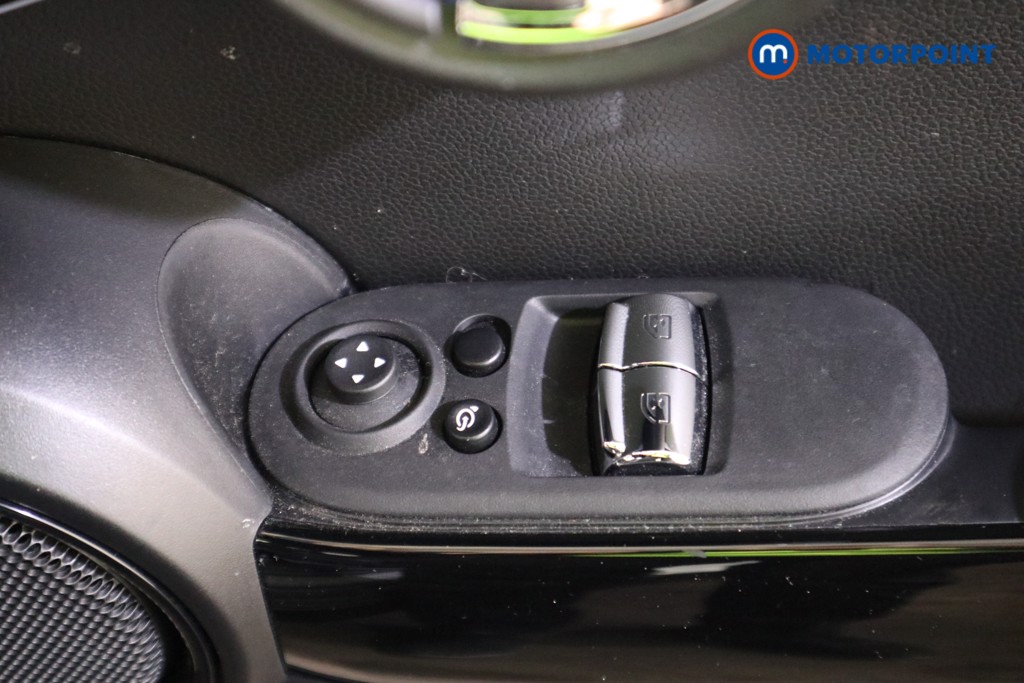 Mini Hatchback Cooper S Level 2 Automatic Electric Hatchback - Stock Number (1630194) - 14th supplementary image