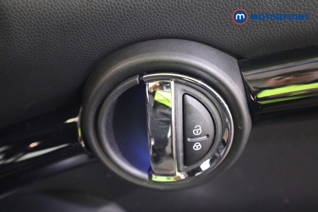 Mini Hatchback Cooper S Level 2 Automatic Electric Hatchback - Stock Number (1630194) - 15th supplementary image