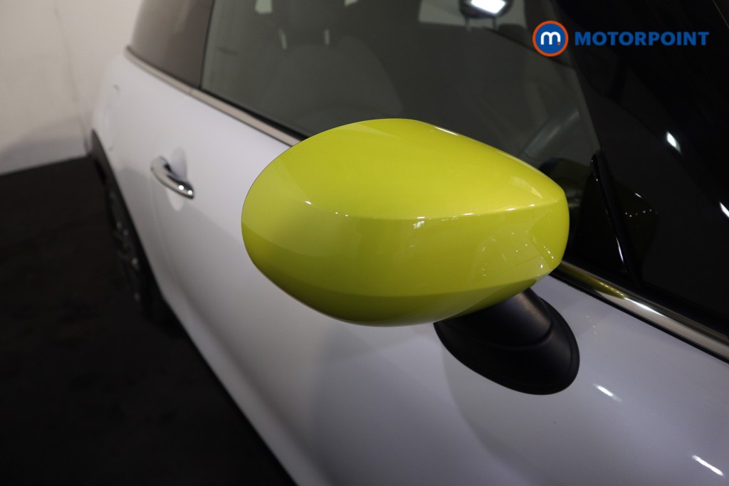 Mini Hatchback Cooper S Level 2 Automatic Electric Hatchback - Stock Number (1630194) - 35th supplementary image