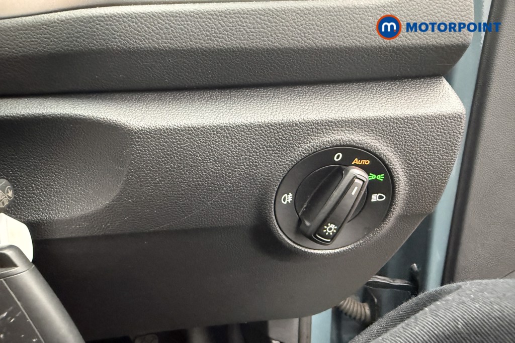 Volkswagen T-Roc Life Manual Petrol SUV - Stock Number (1630734) - 19th supplementary image