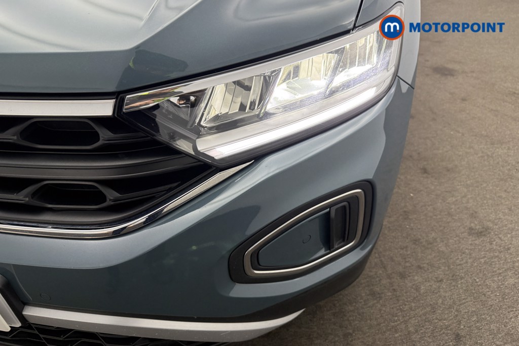 Volkswagen T-Roc Life Manual Petrol SUV - Stock Number (1630734) - 30th supplementary image