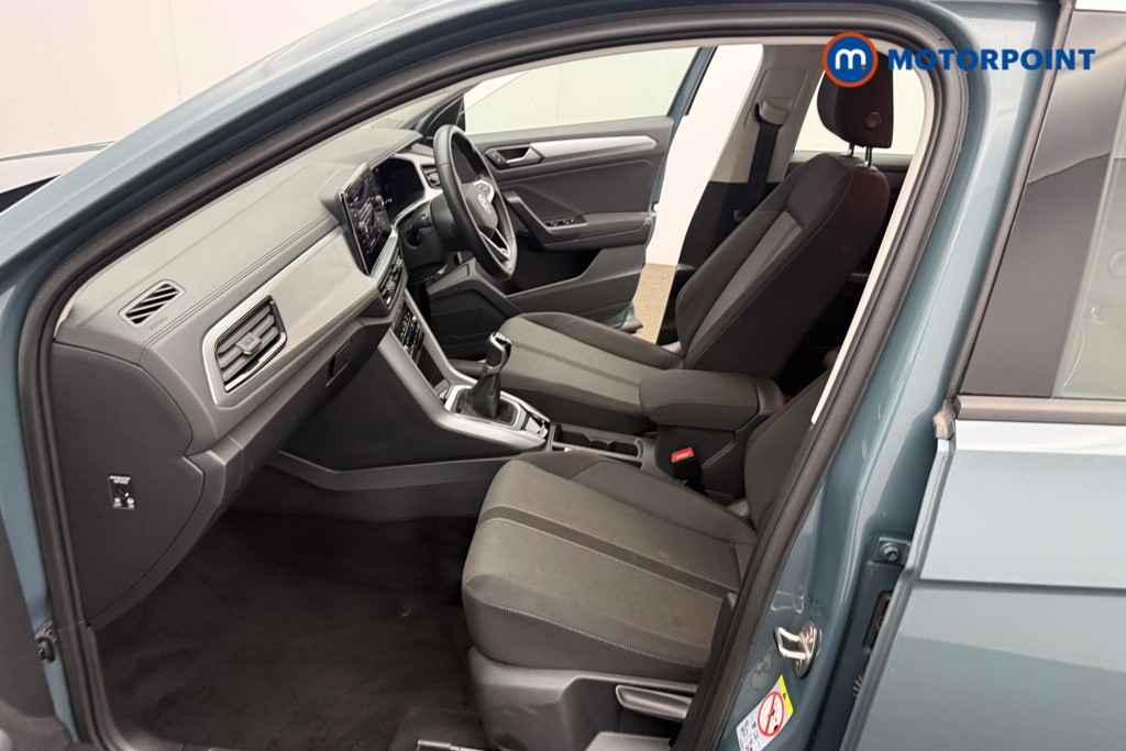 Volkswagen T-Roc Life Manual Petrol SUV - Stock Number (1630734) - 1st supplementary image