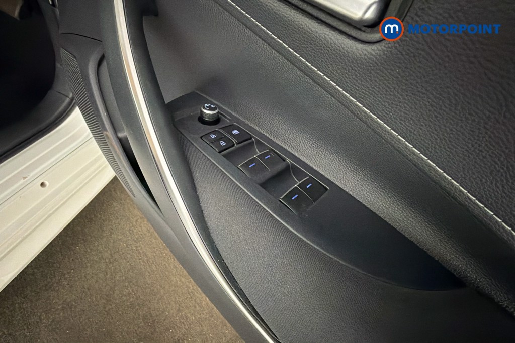 Toyota Corolla Icon Tech Automatic Petrol-Electric Hybrid Hatchback - Stock Number (1631019) - 20th supplementary image