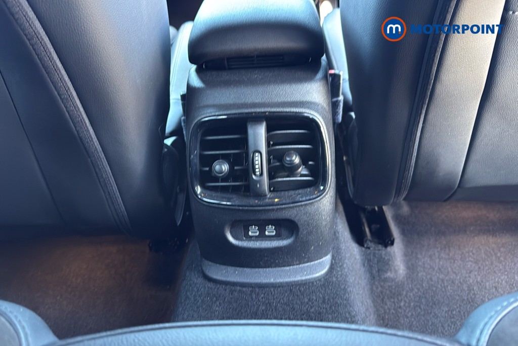 Mini Clubman John Cooper Works Automatic Petrol Estate - Stock Number (1631244) - 30th supplementary image