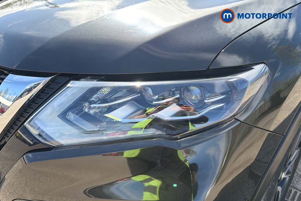 Nissan X-Trail Tekna Manual Diesel SUV - Stock Number (1631350) - 42nd supplementary image