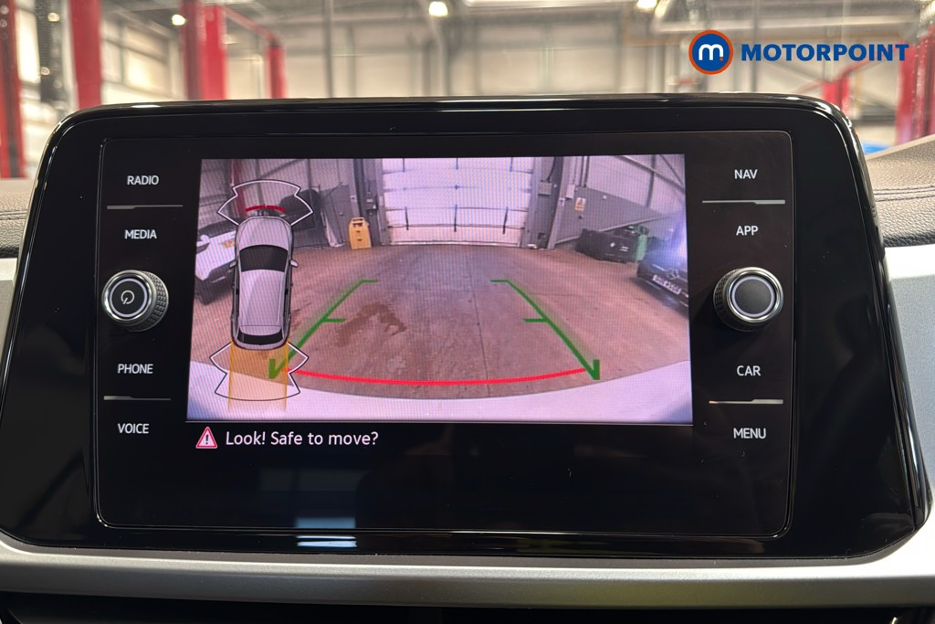 Volkswagen T-Roc Match Manual Petrol SUV - Stock Number (1631750) - 13th supplementary image