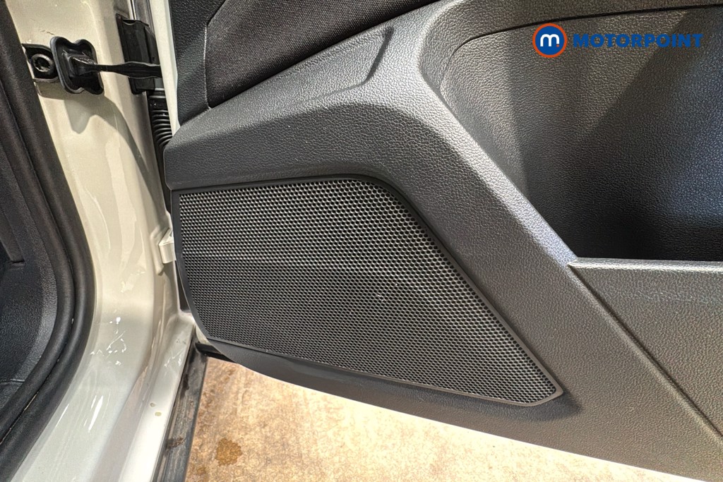 Volkswagen T-Roc Match Manual Petrol SUV - Stock Number (1631750) - 21st supplementary image