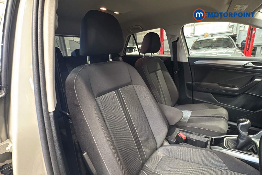 Volkswagen T-Roc Match Manual Petrol SUV - Stock Number (1631750) - 22nd supplementary image