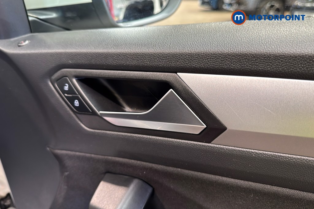 Volkswagen T-Roc Match Manual Petrol SUV - Stock Number (1631750) - 42nd supplementary image