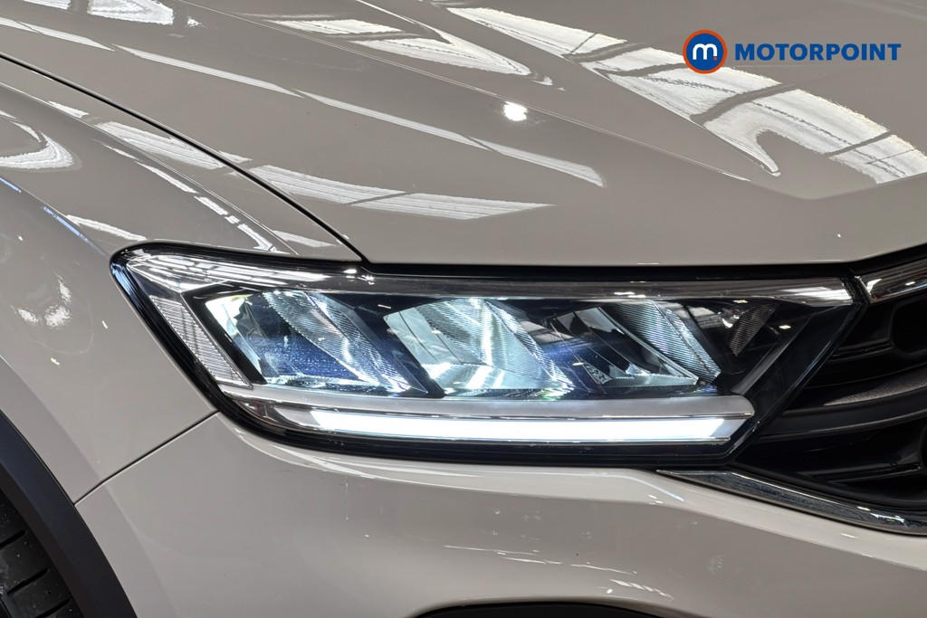 Volkswagen T-Roc Match Manual Petrol SUV - Stock Number (1631750) - 44th supplementary image