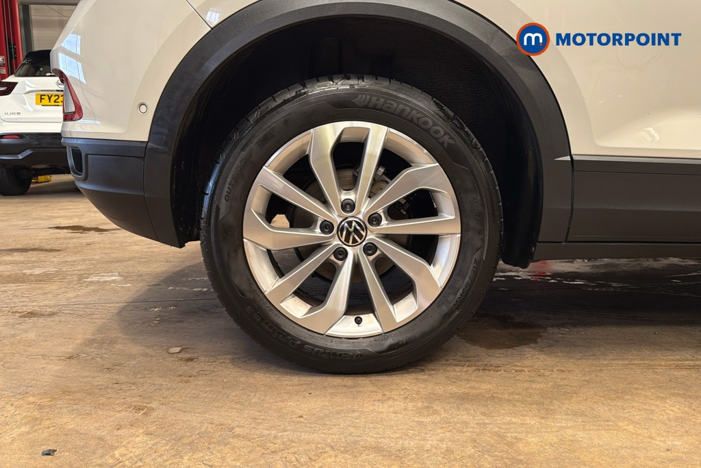 Volkswagen T-Roc Match Manual Petrol SUV - Stock Number (1631750) - 49th supplementary image