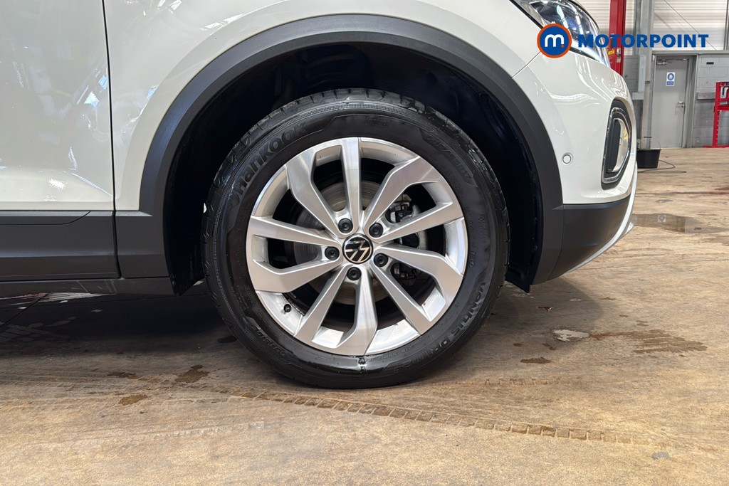 Volkswagen T-Roc Match Manual Petrol SUV - Stock Number (1631750) - 50th supplementary image