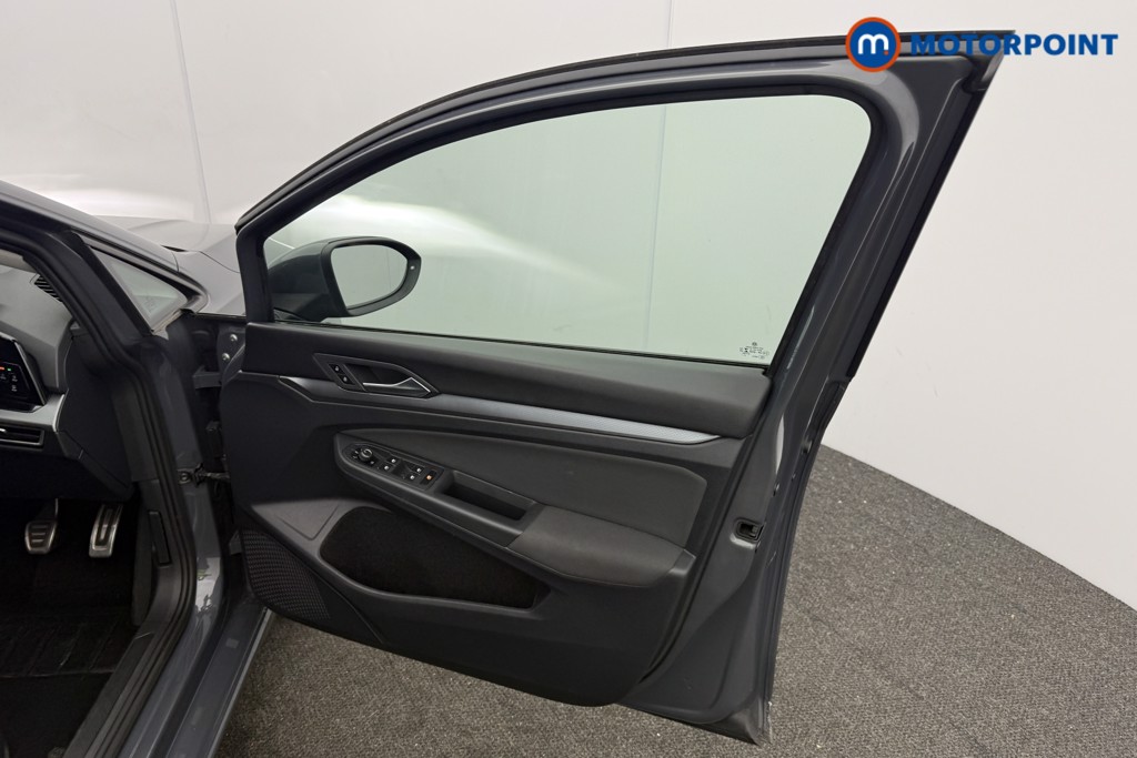 Volkswagen Golf Active Manual Petrol Hatchback - Stock Number (1631998) - 14th supplementary image