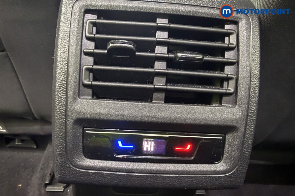 Volkswagen Golf Active Manual Petrol Hatchback - Stock Number (1631998) - 21st supplementary image