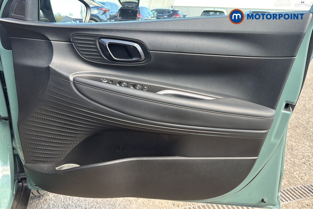 Hyundai Bayon Premium Automatic Petrol SUV - Stock Number (1632064) - 18th supplementary image