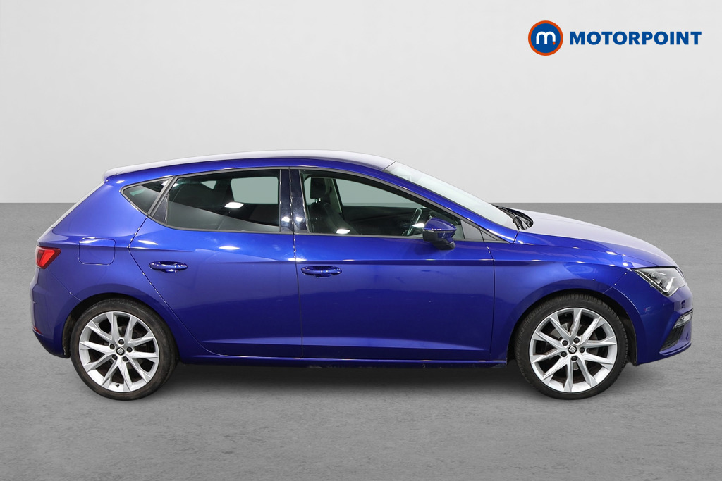 Seat Leon FR Manual Petrol Hatchback - Stock Number (1632221) - Drivers side