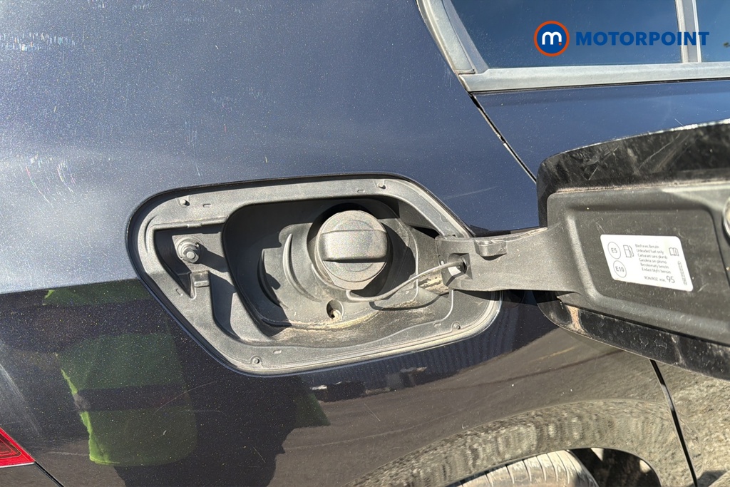 Volkswagen Golf R-Line Manual Petrol Hatchback - Stock Number (1633159) - 41st supplementary image