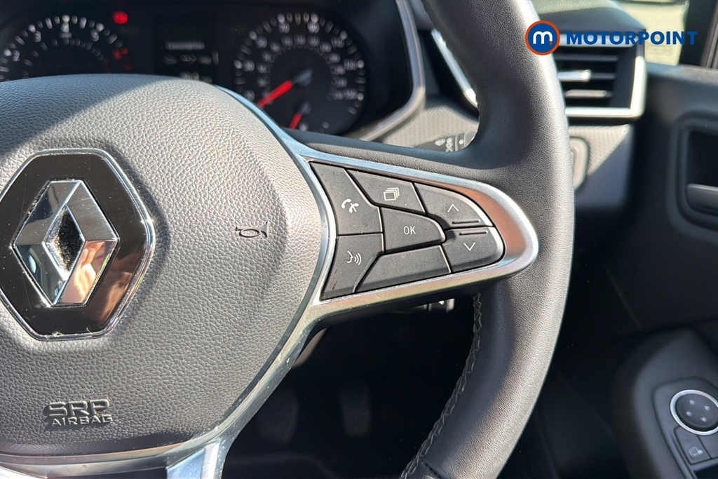 Renault Clio Iconic Edition Manual Petrol Hatchback - Stock Number (1633516) - 3rd supplementary image