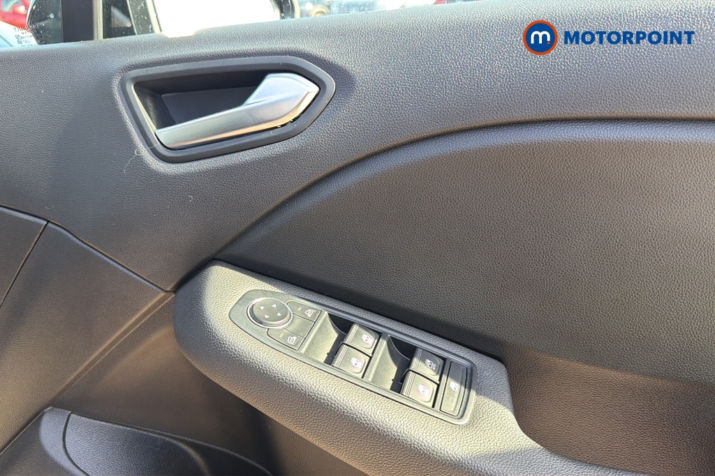 Renault Clio Iconic Edition Manual Petrol Hatchback - Stock Number (1633516) - 19th supplementary image