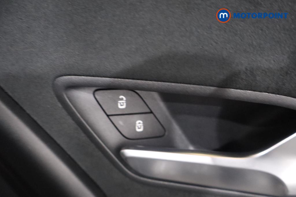 Mercedes-Benz A Class Amg Line Manual Petrol Hatchback - Stock Number (1615748) - 10th supplementary image