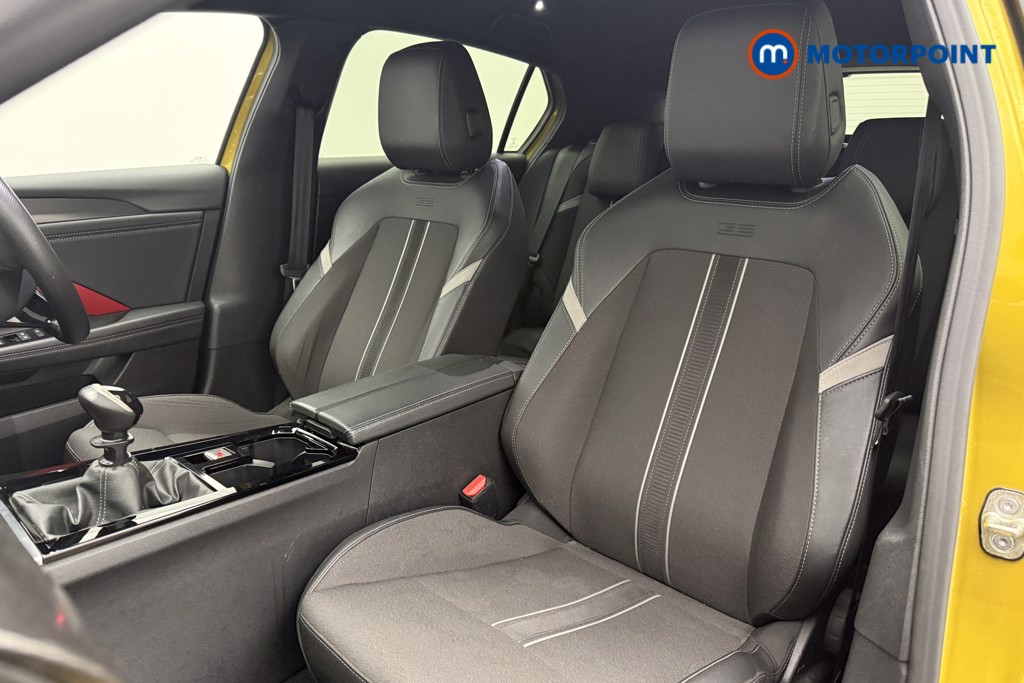 Vauxhall Astra Gs Line Manual Petrol Hatchback - Stock Number (1615861) - 3rd supplementary image