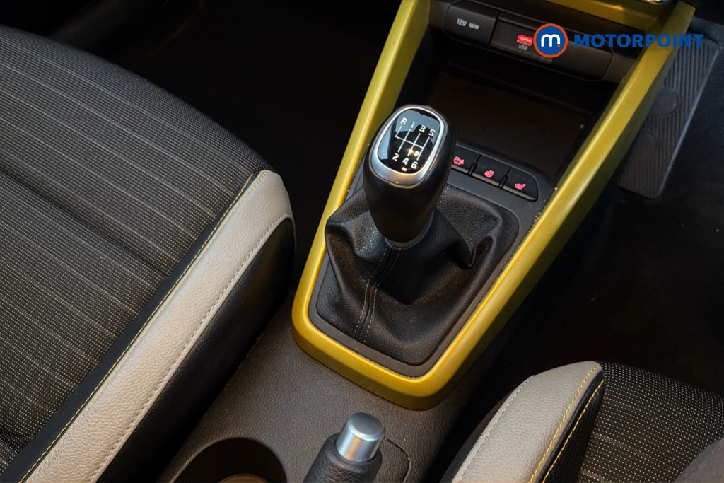 KIA Stonic Quantum Manual Petrol SUV - Stock Number (1616004) - 15th supplementary image