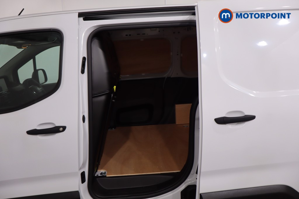 Peugeot Partner Professional Plus Manual Diesel Panel Van - Stock Number (1616554) - 5th supplementary image