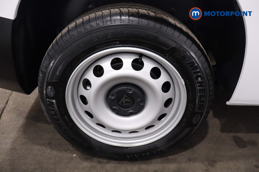 Peugeot Partner Professional Plus Manual Diesel Panel Van - Stock Number (1616554) - 9th supplementary image