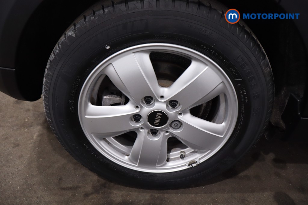 Mini Hatchback Cooper Classic Manual Petrol Hatchback - Stock Number (1617445) - 9th supplementary image