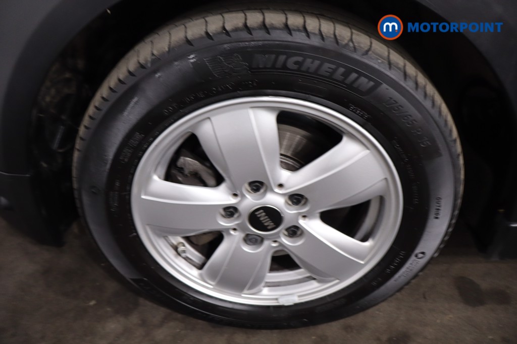 Mini Hatchback Cooper Classic Manual Petrol Hatchback - Stock Number (1617445) - 11th supplementary image