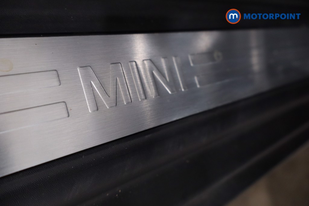 Mini Hatchback Cooper Classic Manual Petrol Hatchback - Stock Number (1617445) - 22nd supplementary image