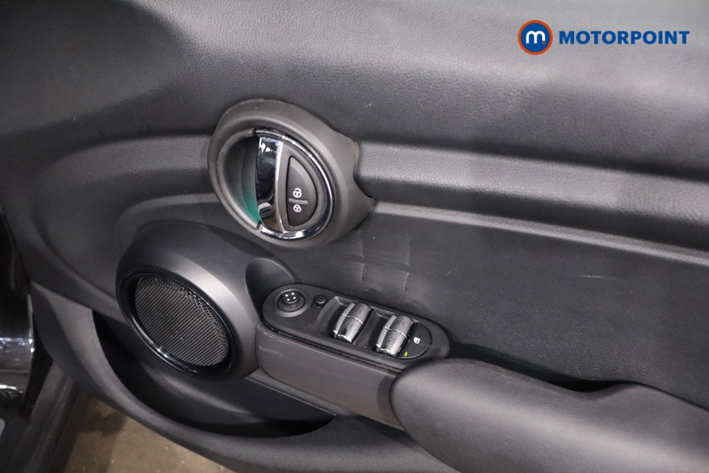 Mini Hatchback Cooper Classic Manual Petrol Hatchback - Stock Number (1617445) - 24th supplementary image