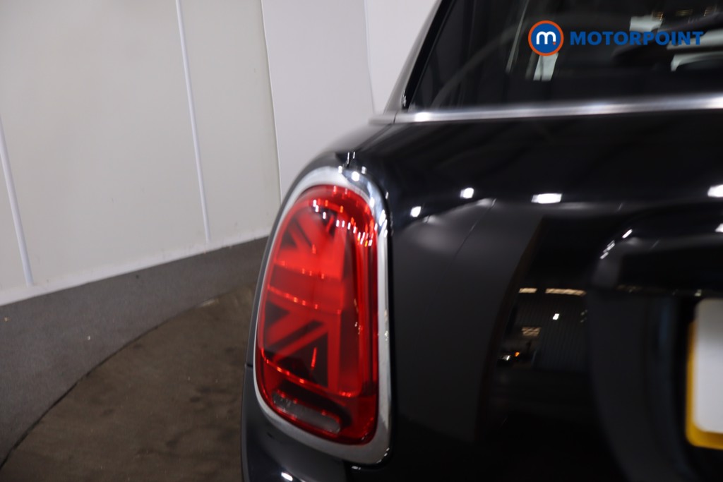 Mini Hatchback Cooper Classic Manual Petrol Hatchback - Stock Number (1617445) - 32nd supplementary image