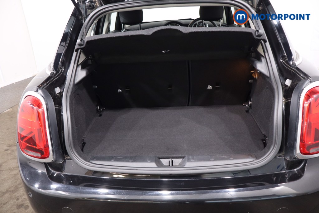 Mini Hatchback Cooper Classic Manual Petrol Hatchback - Stock Number (1617445) - 34th supplementary image