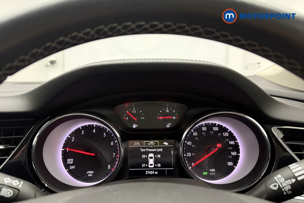 Vauxhall Insignia SRI Manual Petrol Hatchback - Stock Number (1618801) - 9th supplementary image